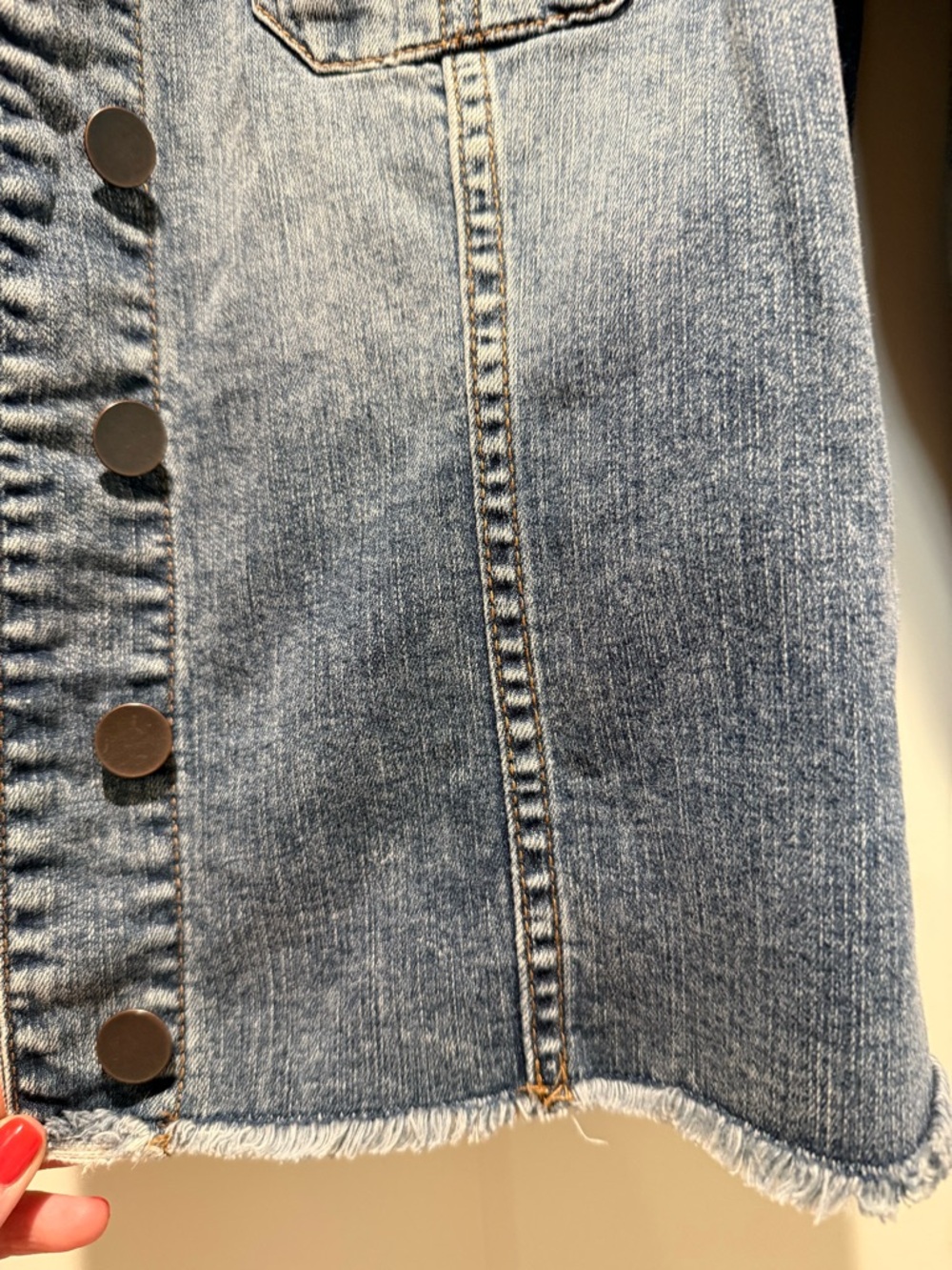Kut from the Kloth Light Blue Denim Jacket with Raw Hem - Picture 2 of 3